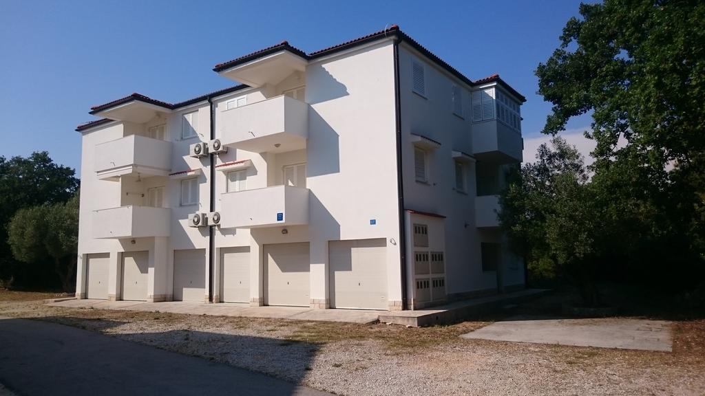 Apartment Kiko Rogoznica  Zimmer foto